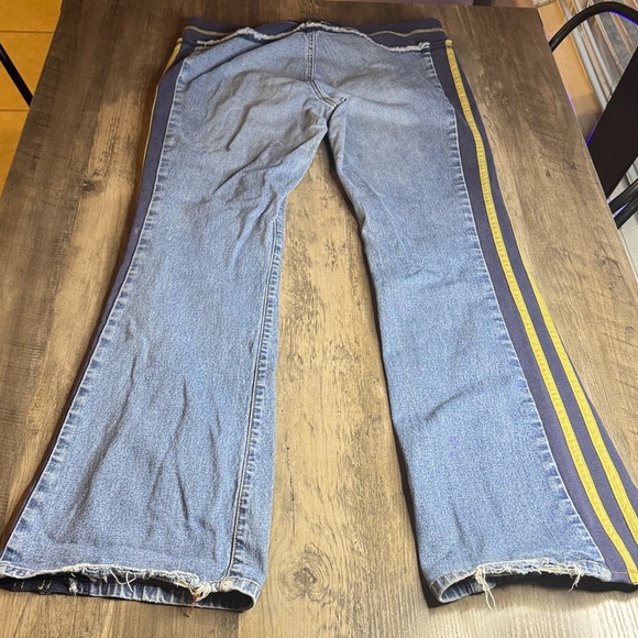 Y2k Blue Flare Jeans with Yellow Stripe - Picture 9 of 10
